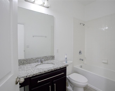 4245 Cypress Glades Lane - Photo Thumbnail 14