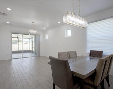4245 Cypress Glades Lane - Photo Thumbnail 8