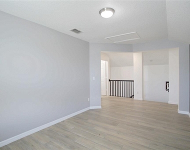 4245 Cypress Glades Lane - Photo Thumbnail 17