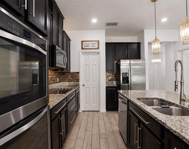 4245 Cypress Glades Lane - Photo Thumbnail 11
