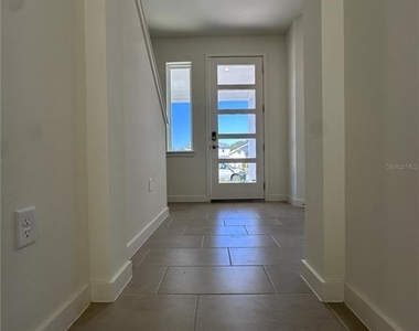 2059 Iorio Street - Photo Thumbnail 9