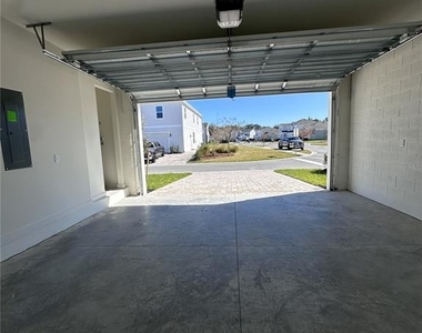 2059 Iorio Street - Photo Thumbnail 4