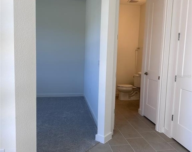 2059 Iorio Street - Photo Thumbnail 8