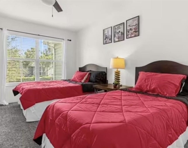 4015 Venetian Bay Drive - Photo Thumbnail 11