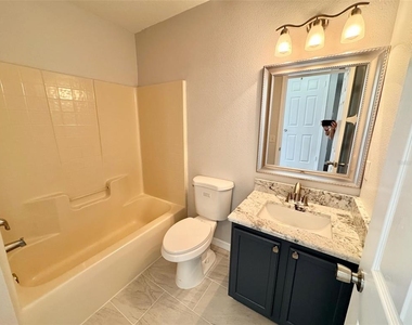 1711 Redfin Way - Photo Thumbnail 17