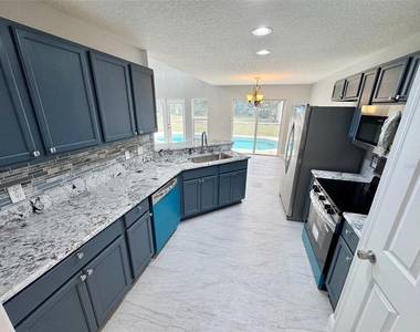 1711 Redfin Way - Photo Thumbnail 9