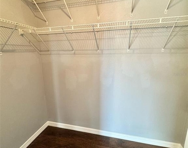 1711 Redfin Way - Photo Thumbnail 16
