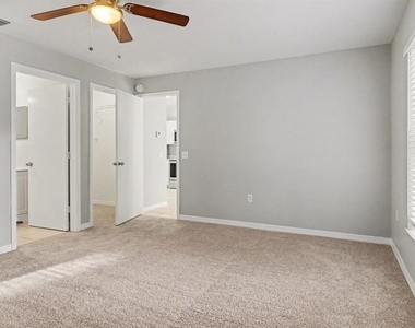 526 Finch Court - Photo Thumbnail 4