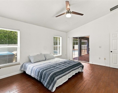 5232 Hammock Circle - Photo Thumbnail 24