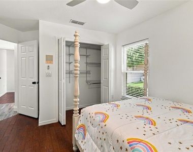 5232 Hammock Circle - Photo Thumbnail 31