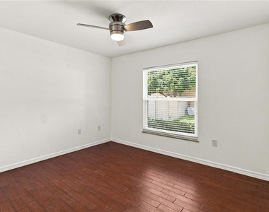 5232 Hammock Circle - Photo Thumbnail 32