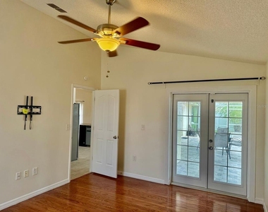 5624 Mandarin Court - Photo Thumbnail 12