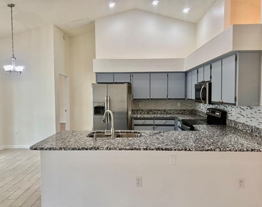 5624 Mandarin Court - Photo Thumbnail 8