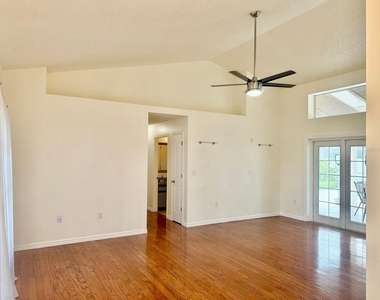 5624 Mandarin Court - Photo Thumbnail 5