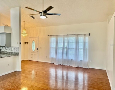 5624 Mandarin Court - Photo Thumbnail 7