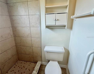 1109 Dartford Drive - Photo Thumbnail 6