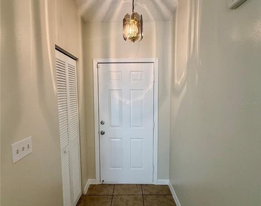 1109 Dartford Drive - Photo Thumbnail 9