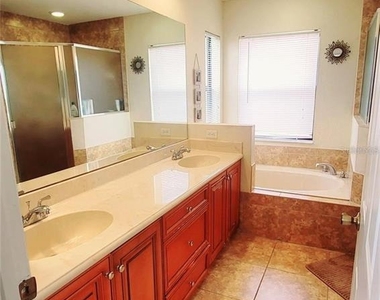 424 Cinnamon Drive - Photo Thumbnail 20