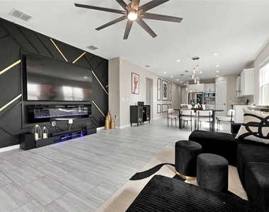 591 Lake Smart Boulevard - Photo Thumbnail 19
