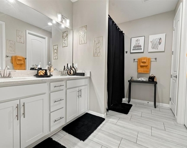 591 Lake Smart Boulevard - Photo Thumbnail 35