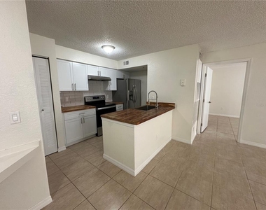 2212 Grand Cayman Court - Photo Thumbnail 10