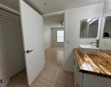 2212 Grand Cayman Court - Photo Thumbnail 12