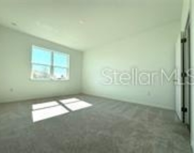 1238 Normandy Drive - Photo Thumbnail 4