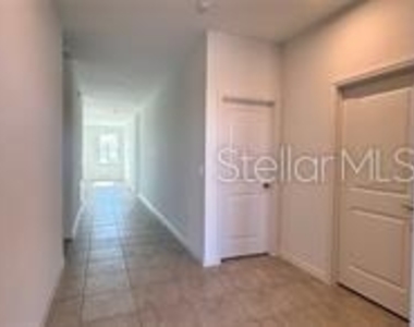 1238 Normandy Drive - Photo Thumbnail 5