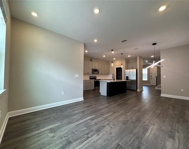 16308 Hamlin Hills Road - Photo Thumbnail 2