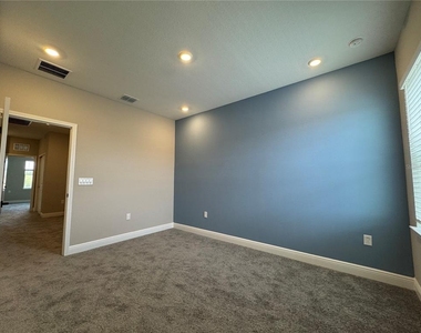 16308 Hamlin Hills Road - Photo Thumbnail 15