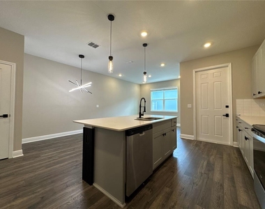 16308 Hamlin Hills Road - Photo Thumbnail 13