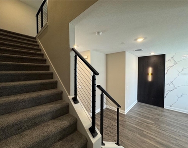 16308 Hamlin Hills Road - Photo Thumbnail 7