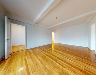 1 Christopher Street - Photo Thumbnail 8