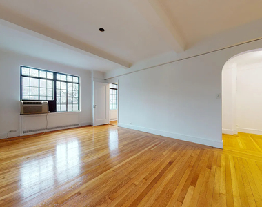 1 Christopher Street - Photo Thumbnail 3