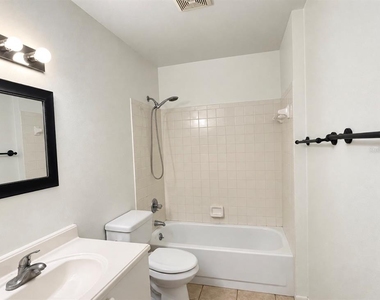 259 Winter Ridge Boulevard - Photo Thumbnail 7