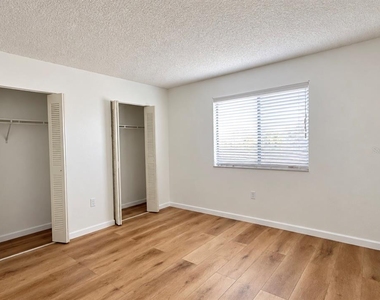 259 Winter Ridge Boulevard - Photo Thumbnail 6