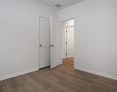 1378 Current Place - Photo Thumbnail 16