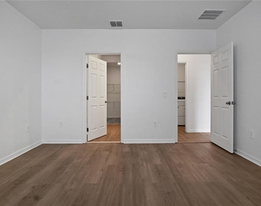 1378 Current Place - Photo Thumbnail 9
