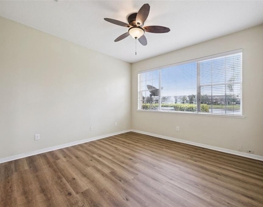 551 Terrace Spring Drive - Photo Thumbnail 11