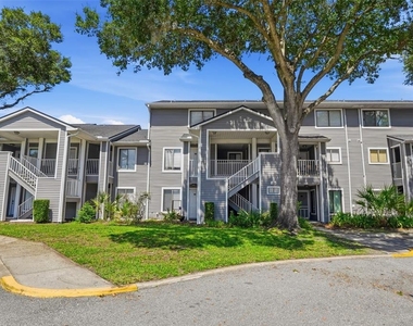 2216 Stonington Avenue - Photo Thumbnail 2
