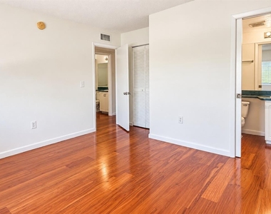 715 Wyman Court - Photo Thumbnail 3