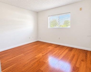 715 Wyman Court - Photo Thumbnail 5
