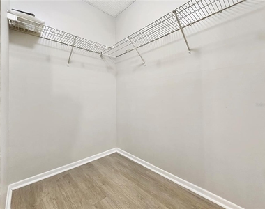2569 Grassy Point Drive - Photo Thumbnail 12