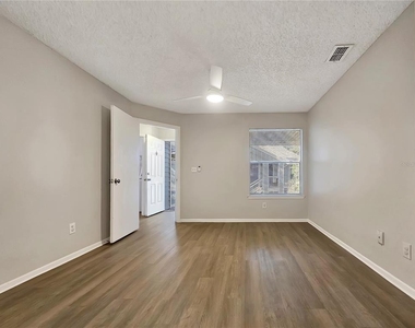 2569 Grassy Point Drive - Photo Thumbnail 5