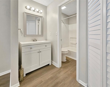 2569 Grassy Point Drive - Photo Thumbnail 6