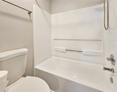2569 Grassy Point Drive - Photo Thumbnail 7