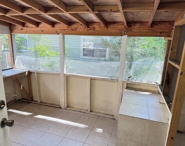 3995 40th Street N - Photo Thumbnail 12