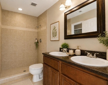 7320 Wethersfield Drive - Photo Thumbnail 9