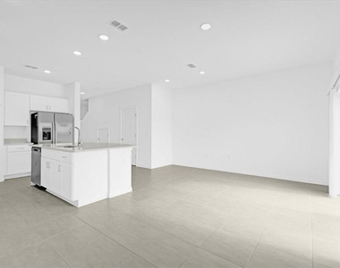 3553 Mayfair Street - Photo Thumbnail 2
