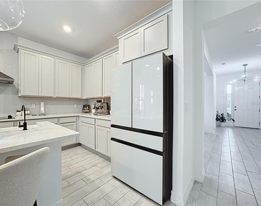 1061 Chasetree Lane - Photo Thumbnail 9